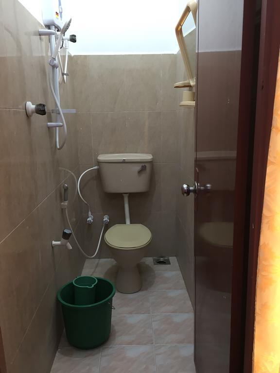 Yaarl Holiday Inn Jaffna Kültér fotó