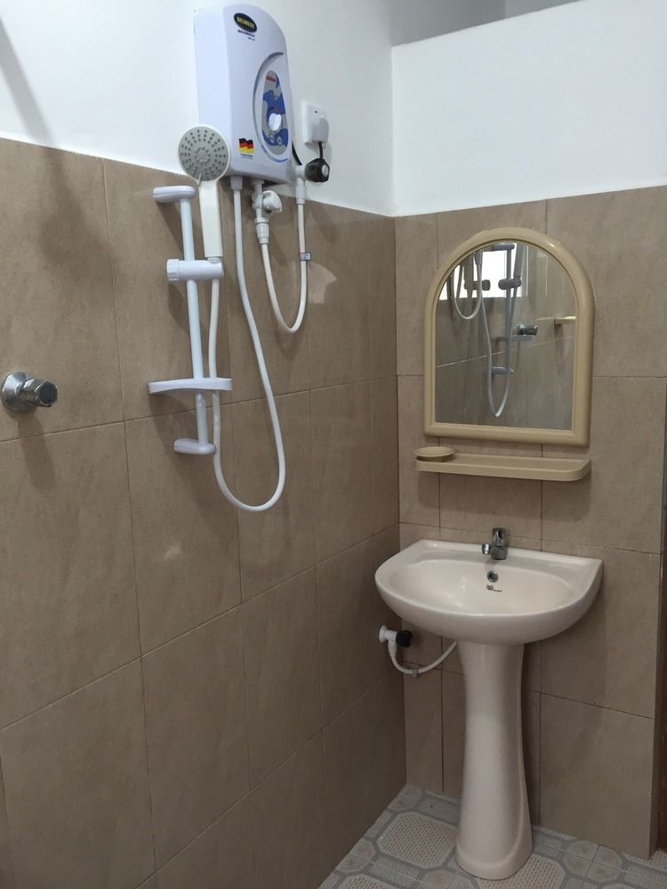 Yaarl Holiday Inn Jaffna Kültér fotó